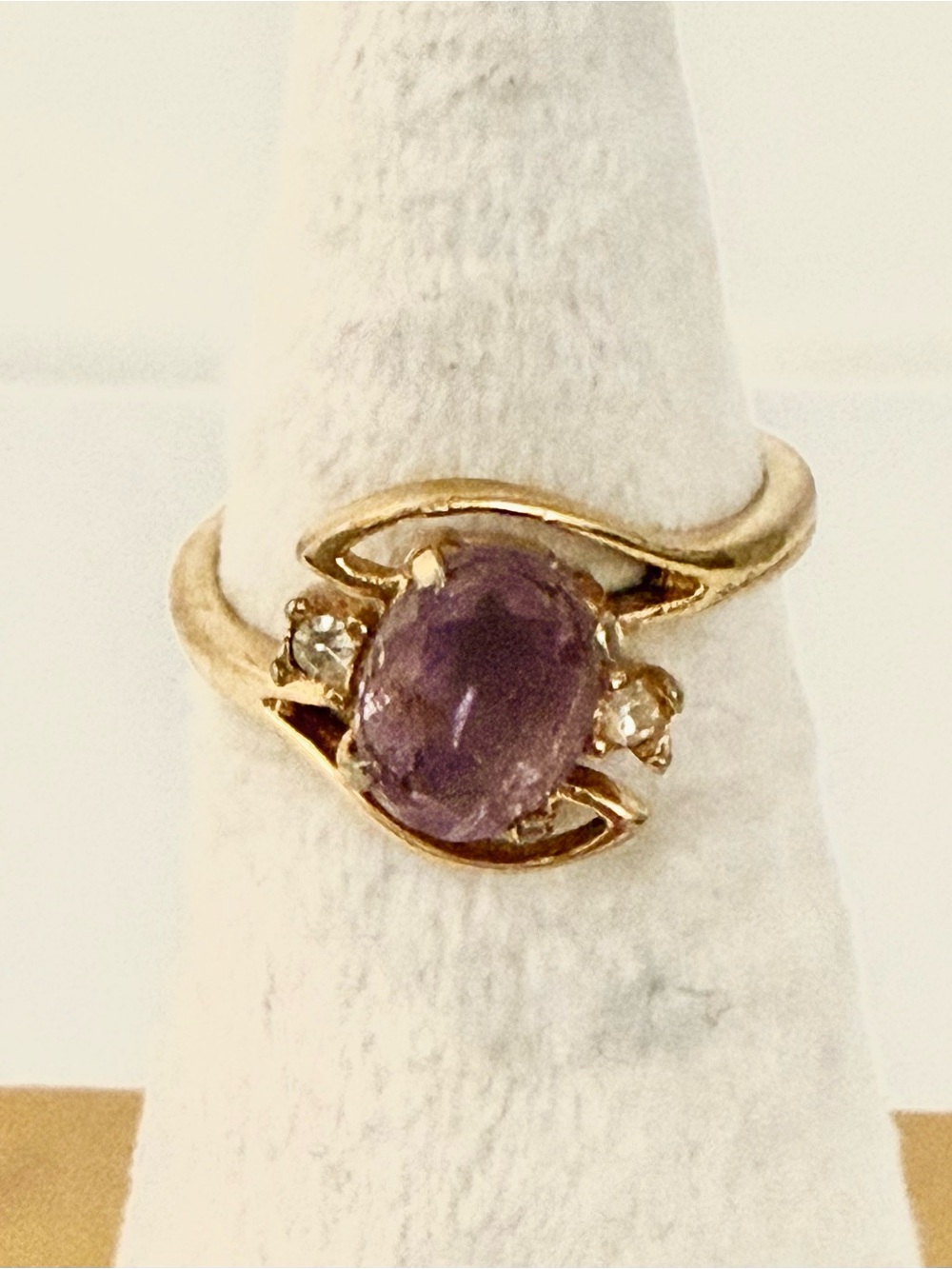 Gold Tone Amethyst Oval Stone Clear Accent Cocktail Ring Size 5.5